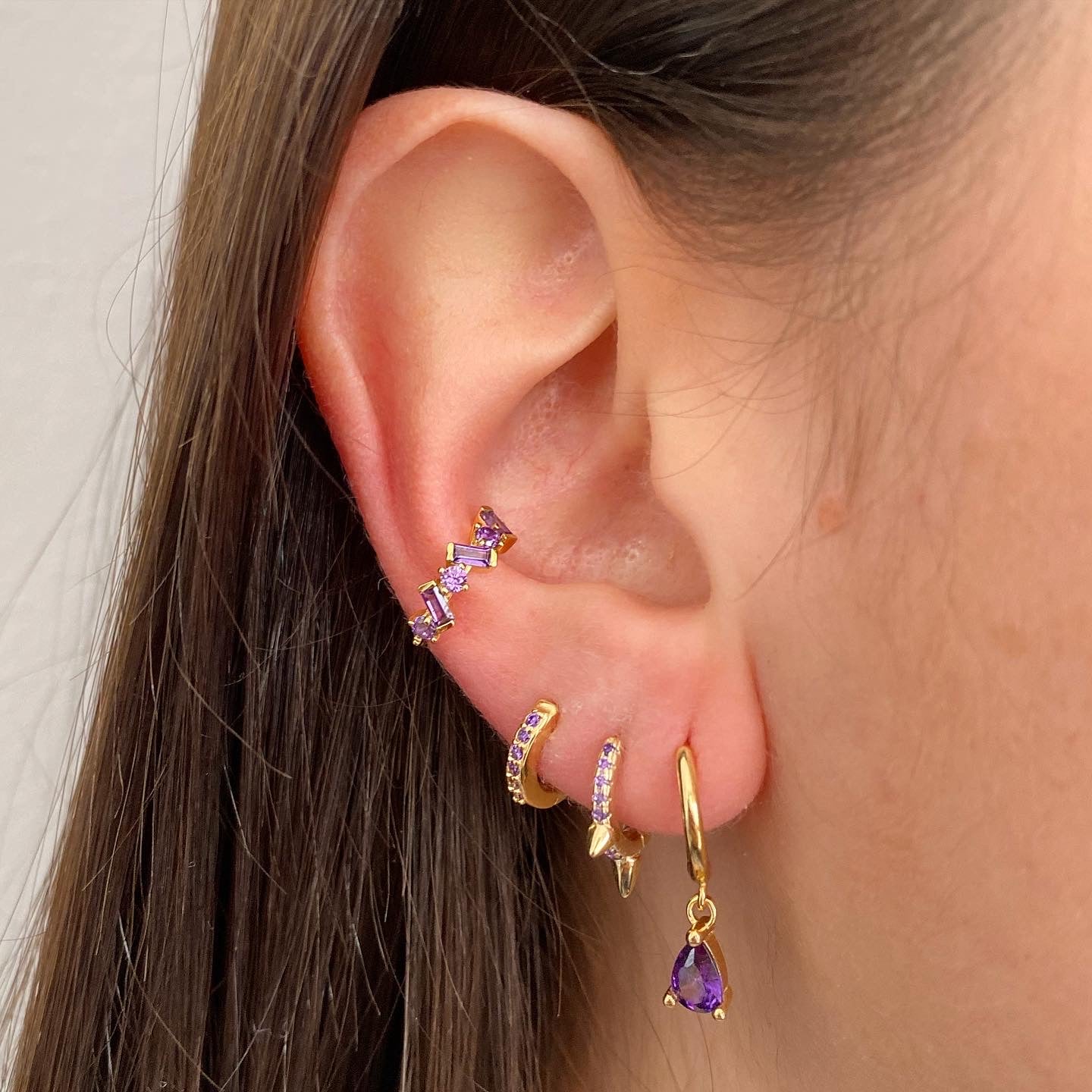 Violet tear hoop gold - ByMirelae