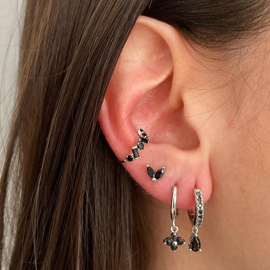 Black zirconia tear hoop silver - ByMirelae