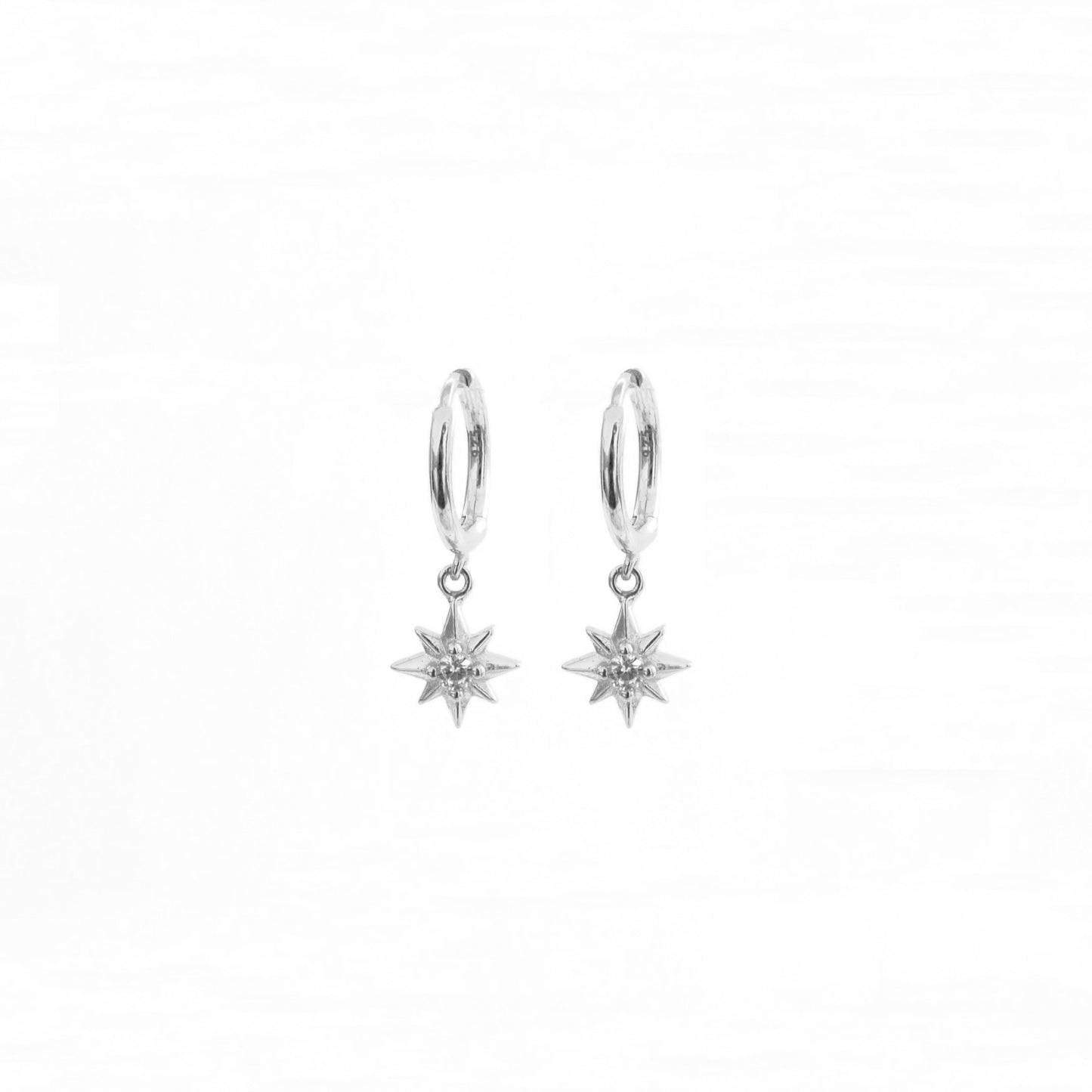 Small zirconia star silver - ByMirelae