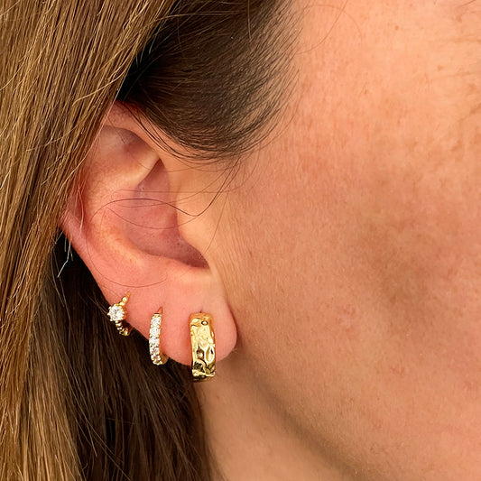 White zirconia hoop gold