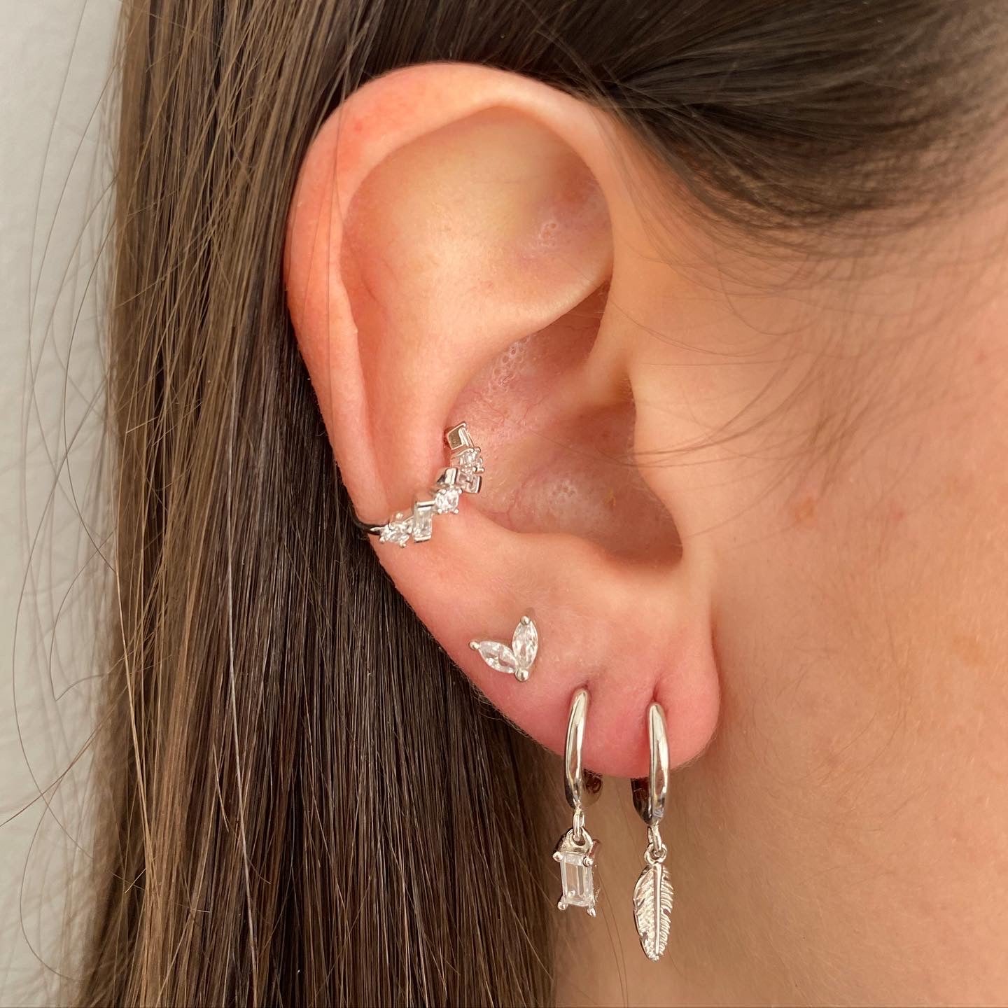 White zirconia petals silver - ByMirelae