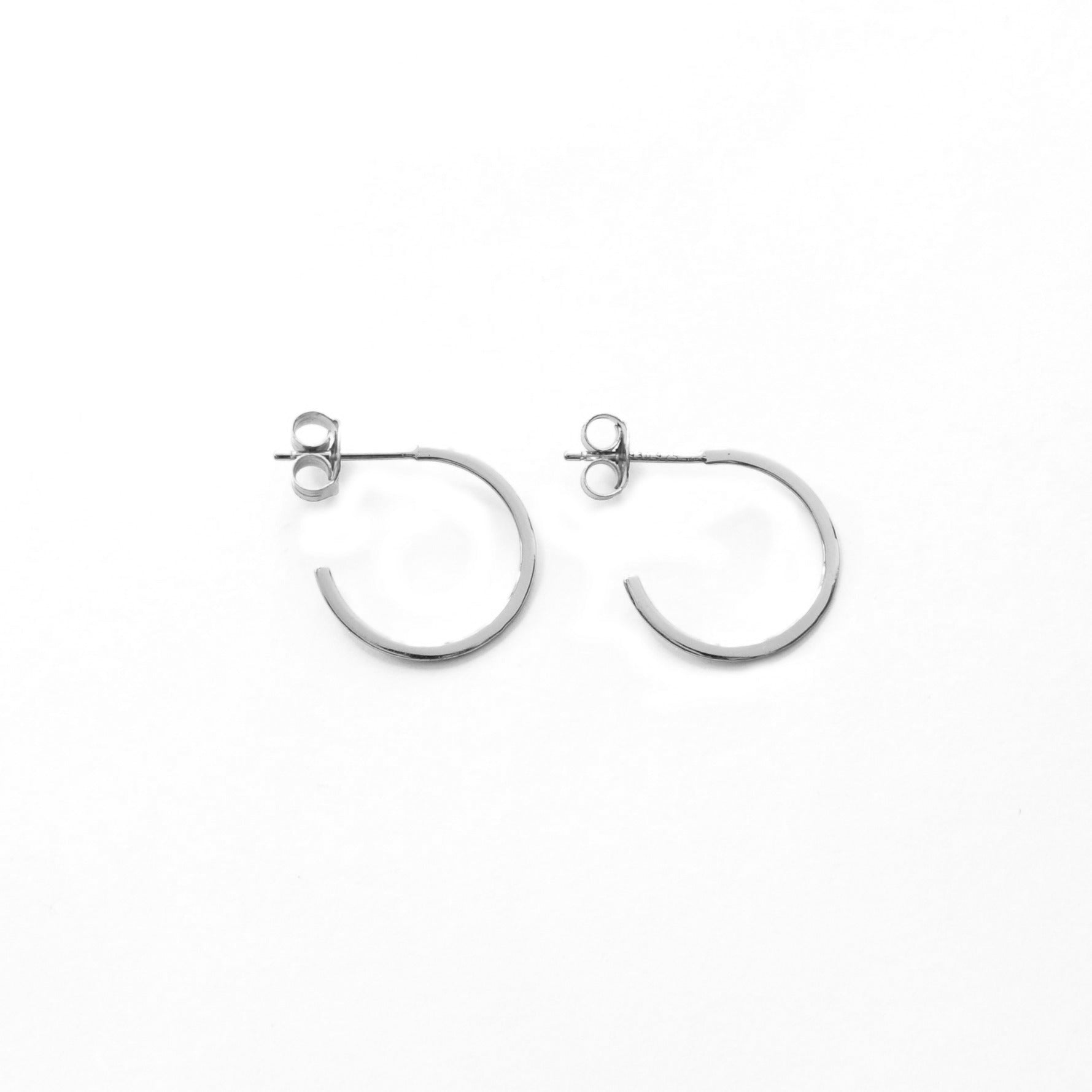 Flat hoops silver - 16 mm - ByMirelae