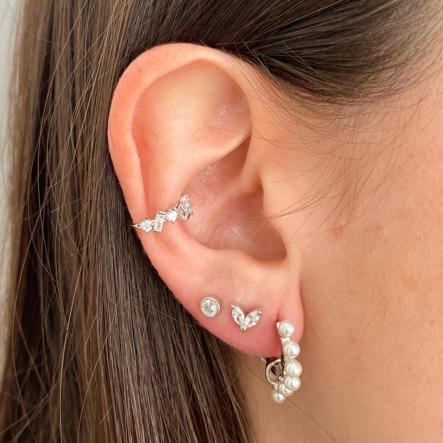 White zirconia petals silver - ByMirelae
