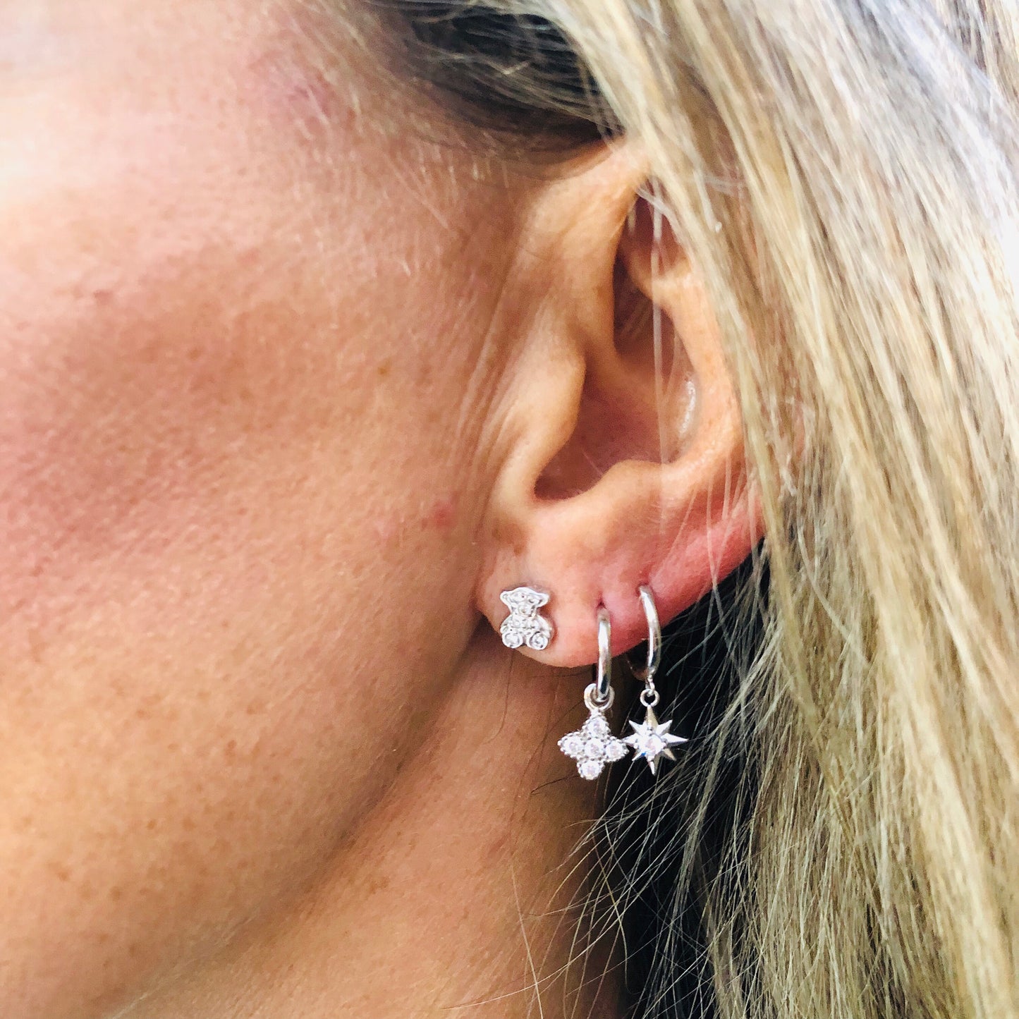 Zirconia flower silver - ByMirelae