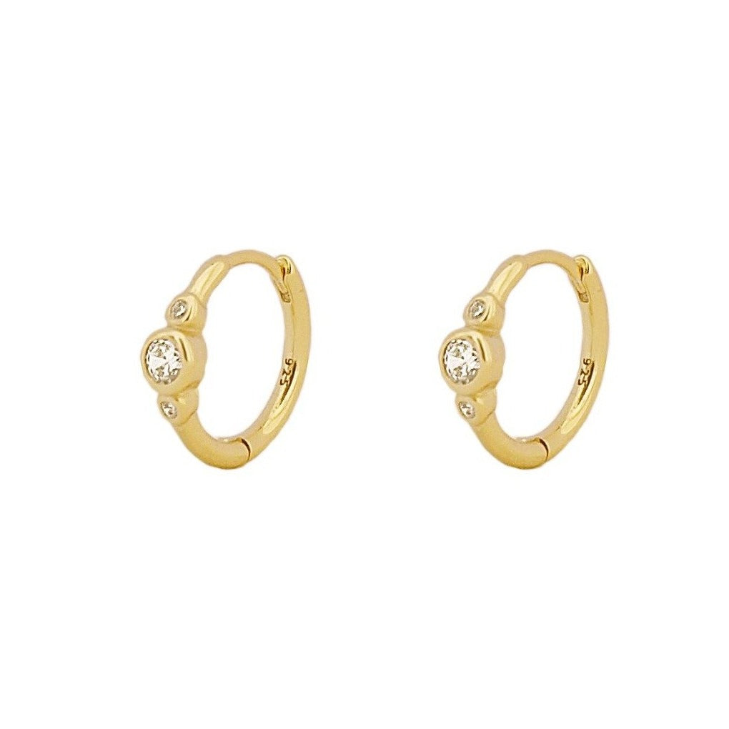 Three small zirconia hoop gold - ByMirelae
