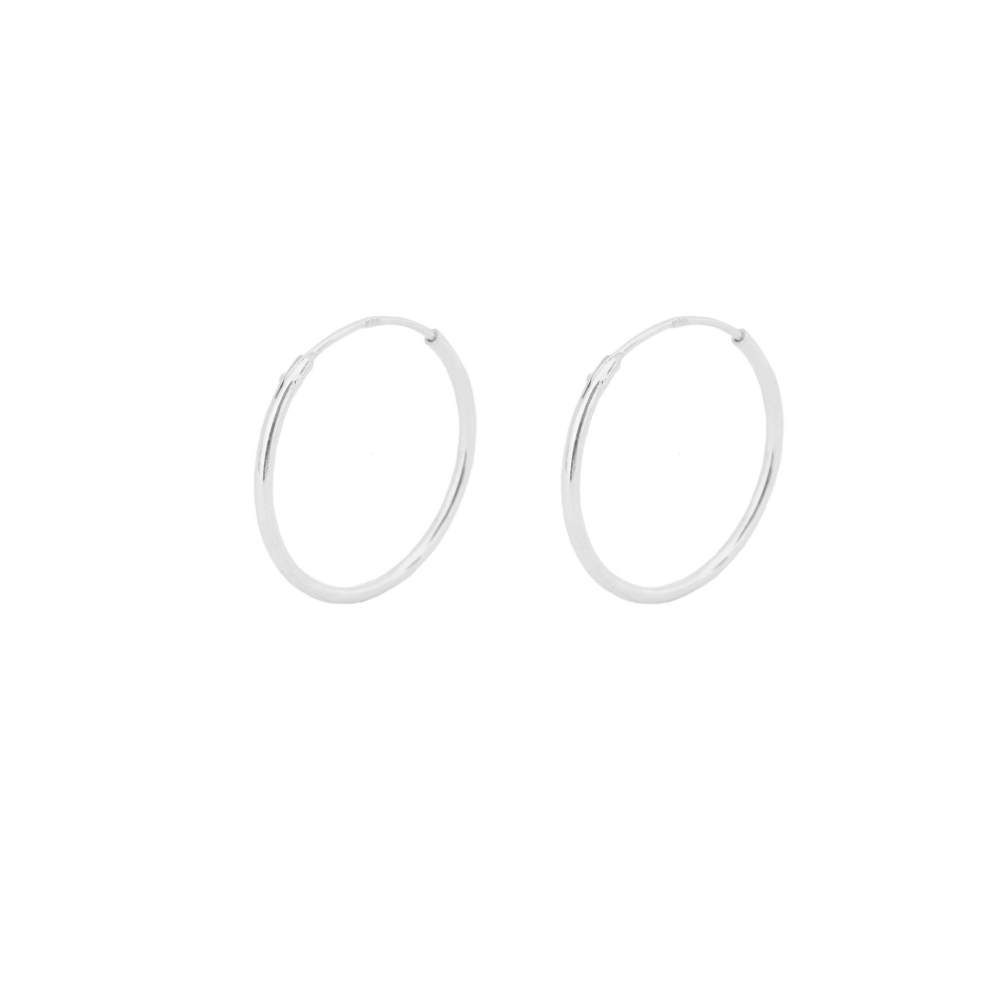 18 mm hoop silver - ByMirelae