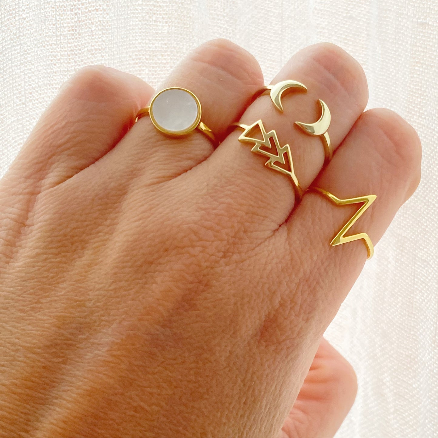 Triple arrow gold - ByMirelae