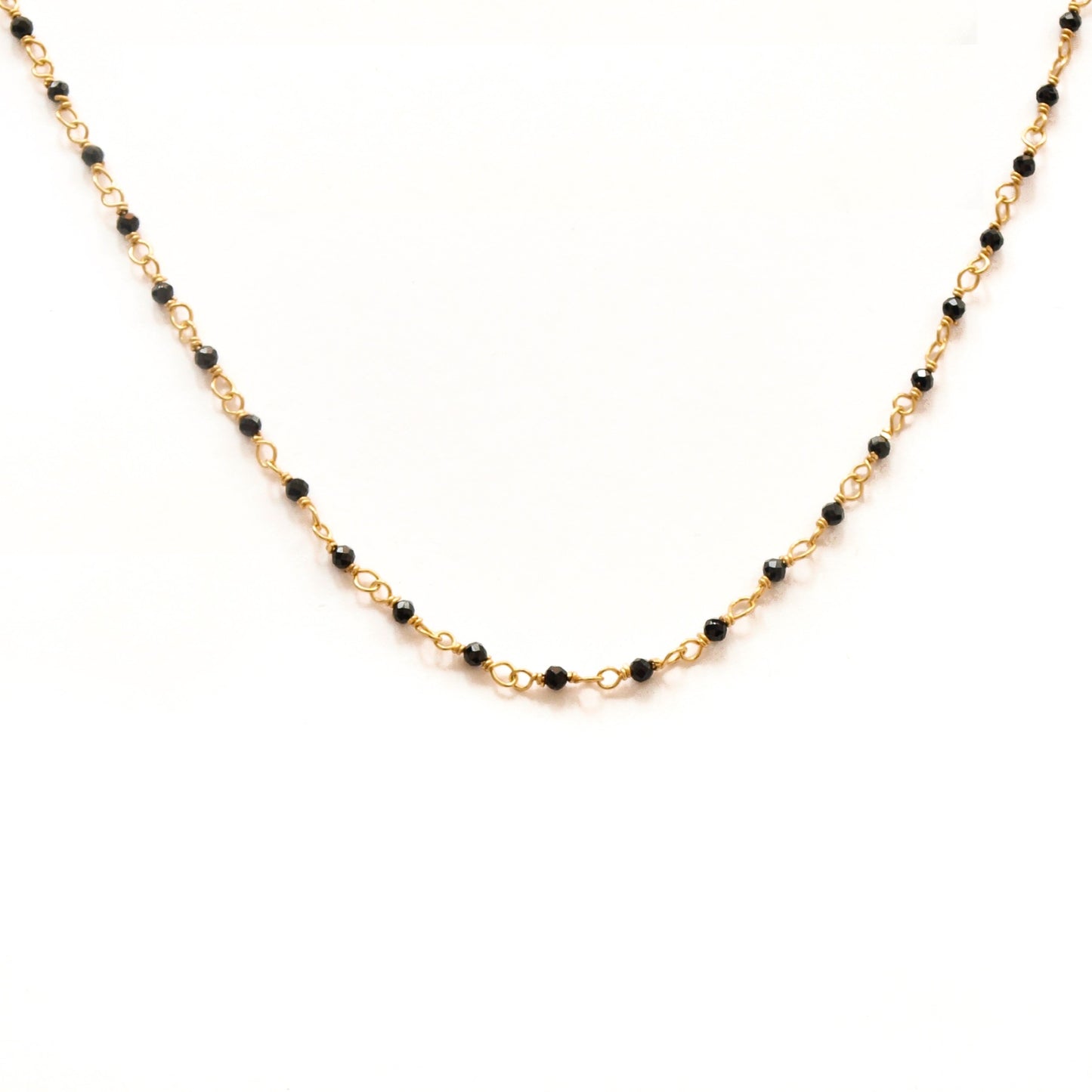 Espinela negra gold - ByMirelae