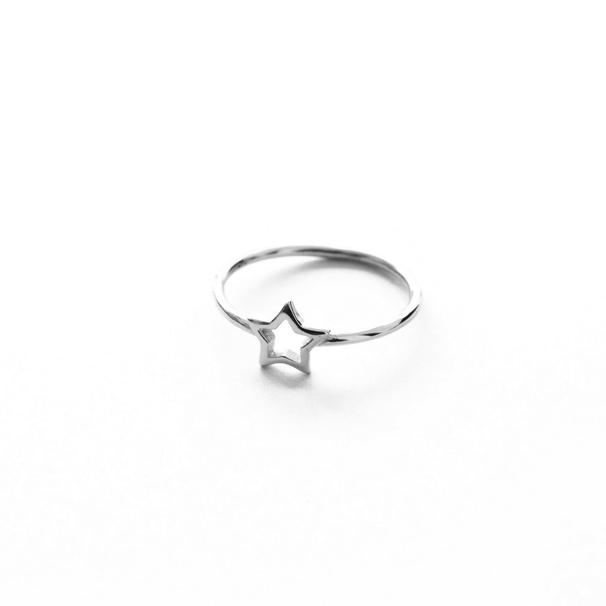 Star silhouette ring silver - ByMirelae