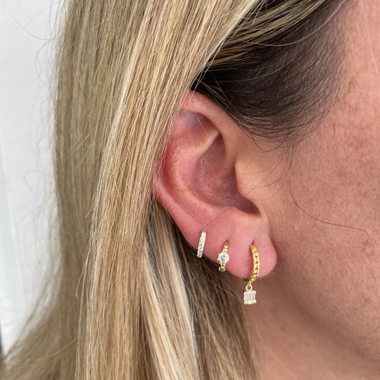 White zirconia shiny hoop gold - ByMirelae