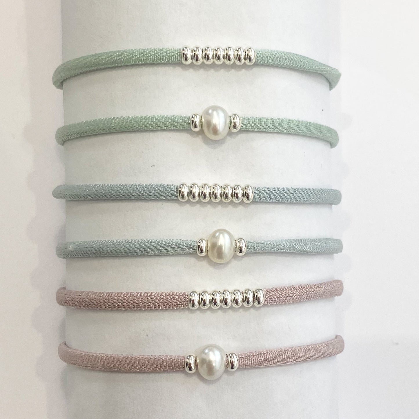 Light elastic bracelet silver