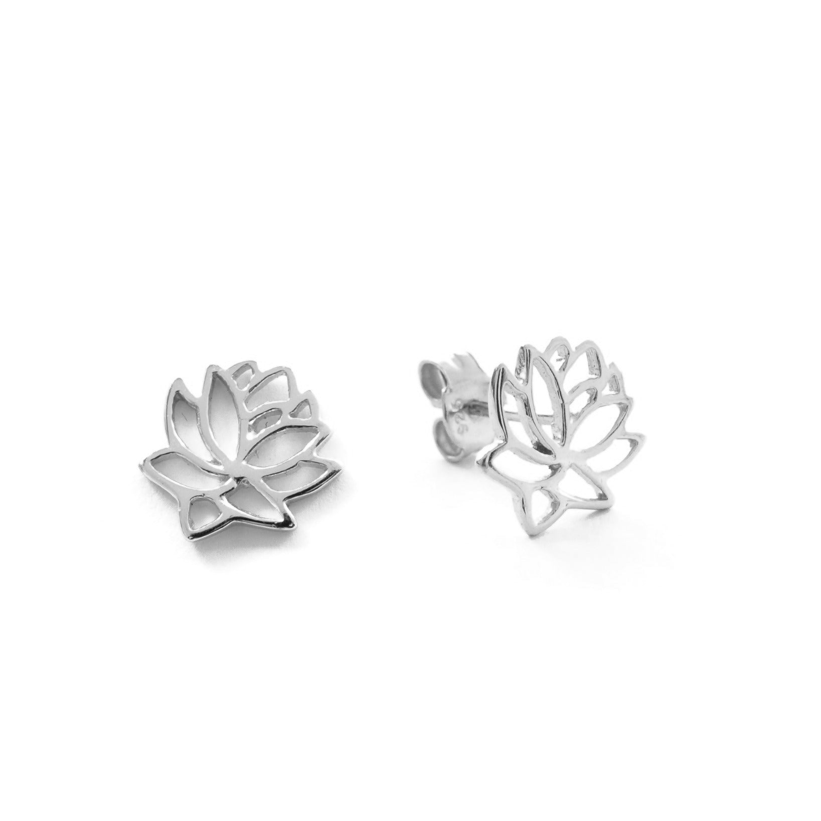 Lotus flower silver - ByMirelae